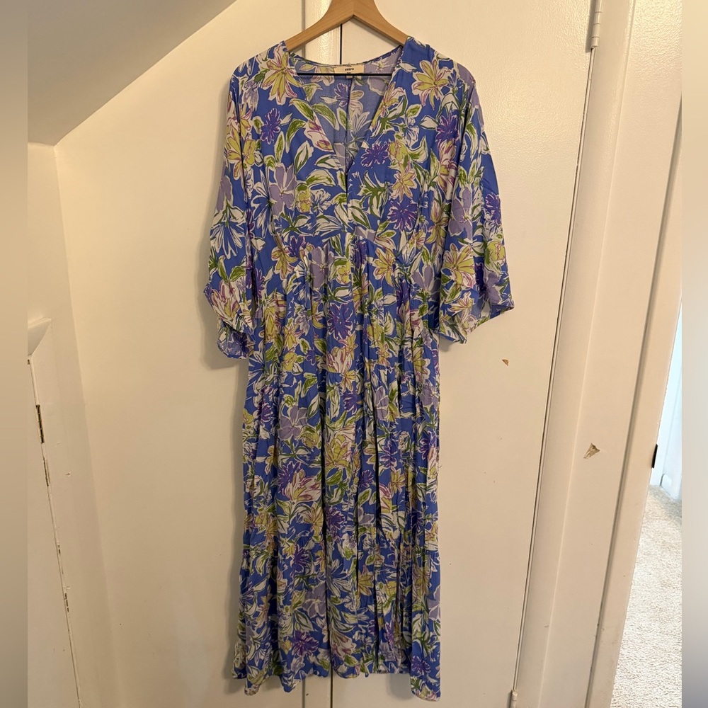 entro Floral Maxi Dress in Blue, Green, Lavender